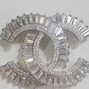 Meet your Posher, Ela